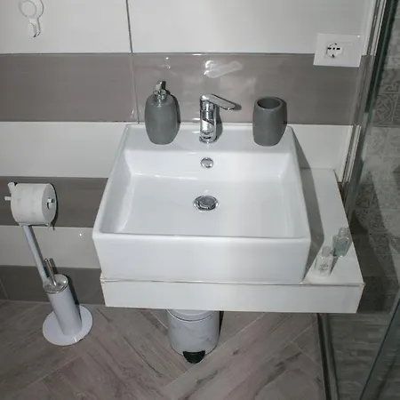 Escalinata فندق مبيت وإفطار 3*
