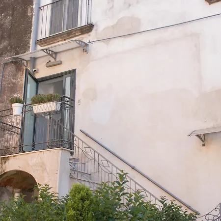 Escalinata Bed & Breakfast Boscotrecase